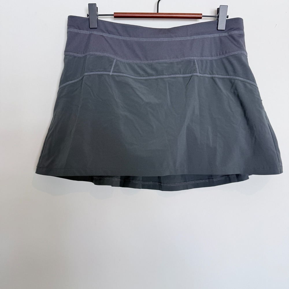 Athleta Runaround Pleated Back Tennis Skirt Skort Small Gray Golf Pickleball
